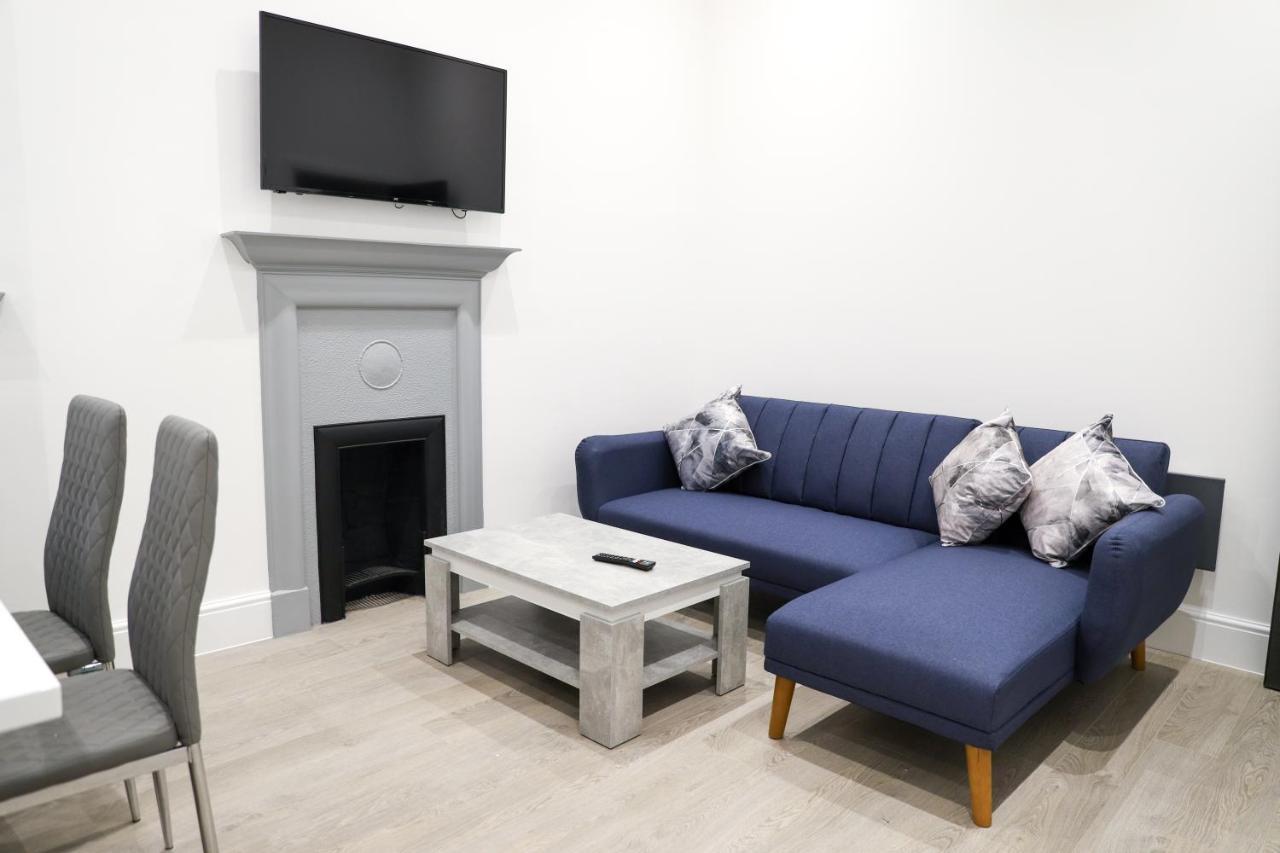 16 Queen Avenue City Centre Serviced Apartment W Free Parking Liverpool Exterior photo